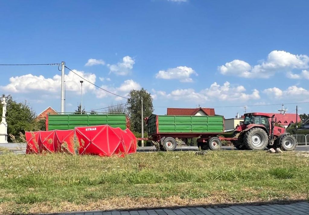 potrącenie, ciągnik, traktorzysta, pieszy