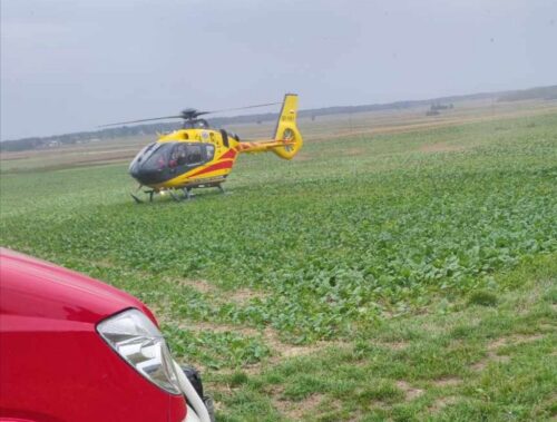 wypadek, ciągnik, glebogryzarka, ranny mężczyzna