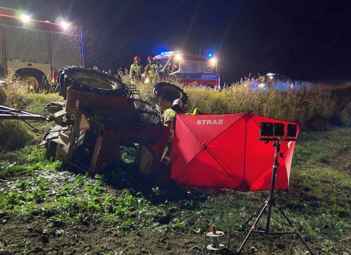 tragedia, wywrócony ciągnik, przygnieciony traktorzysta, śmierć mężczyzny