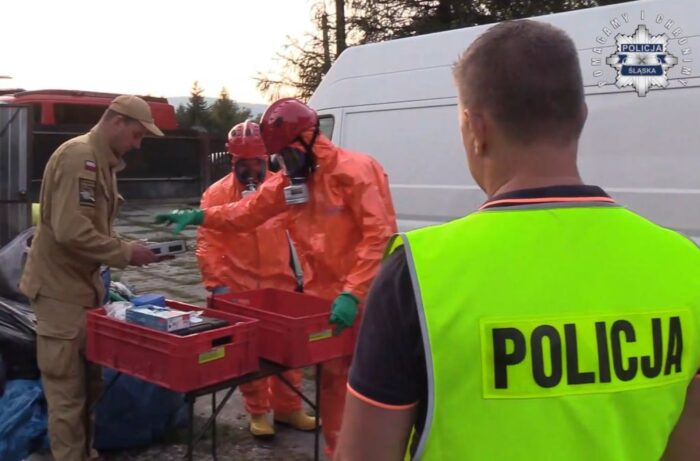 wytwórnia alkoholu, produkcja alkoholu, nielegalny alkohol, spirytus