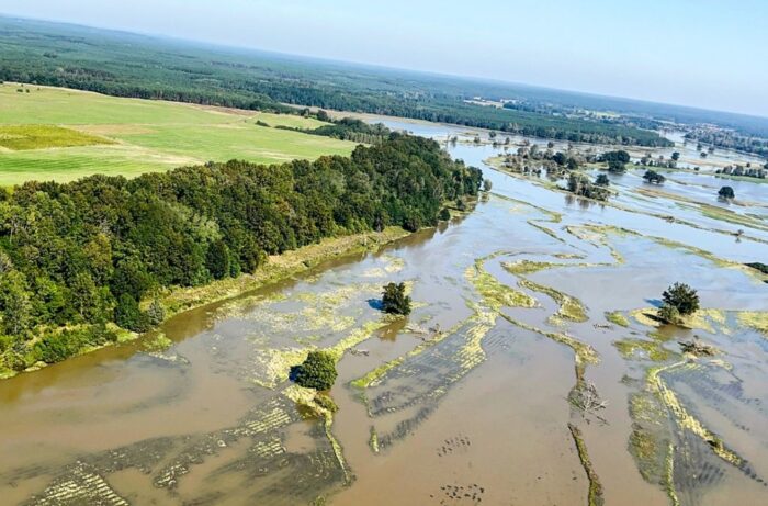 powódź, zalane grunty, kowr, straty
