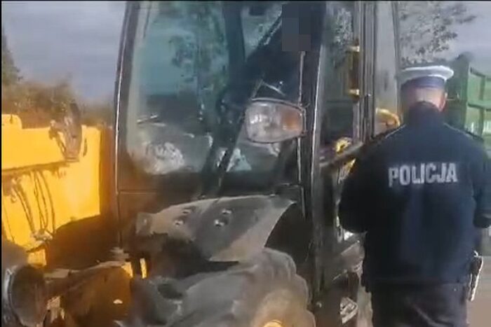 kontrola drogowa, ładowarka, przyczepa, pasażerowie