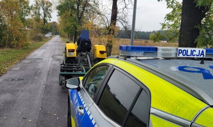 pijany traktorzysta, nietrzeźwy kierowca, zatrzymanie, sąd