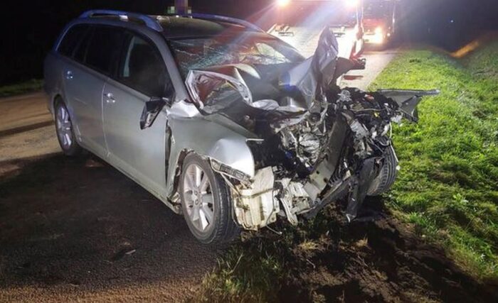 ciągnik, auto, zdarzenie drogowe, wypadek