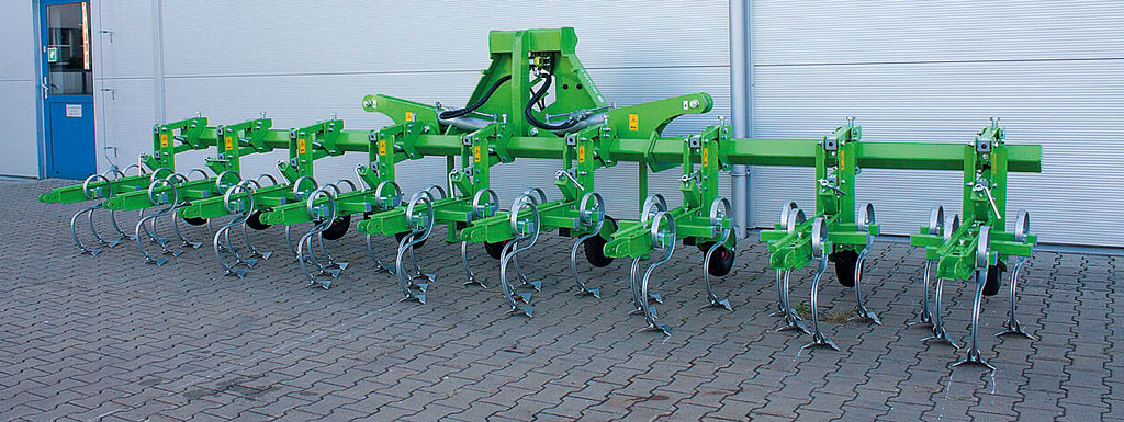 Pług obracalny Bomet