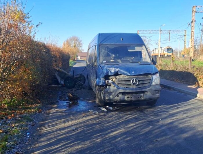 zderzenie, bus, wóz konny, furmanka