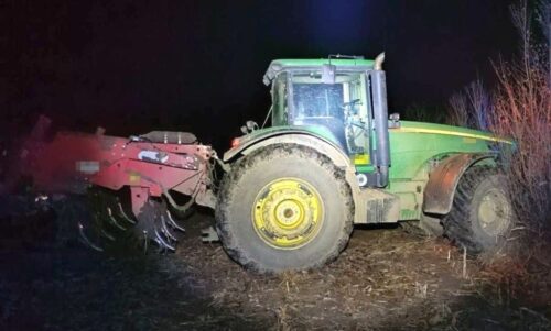 zderzenie, pijany traktorzysta, pijany kierowca, drzewo