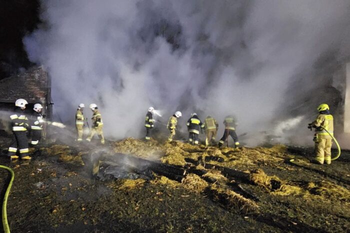 pożar, stodoła, dom, straty, podpalenie