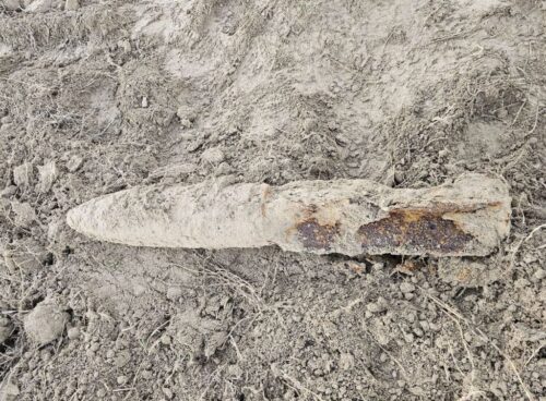 niewybuch, pole, las, bomba lotnicza