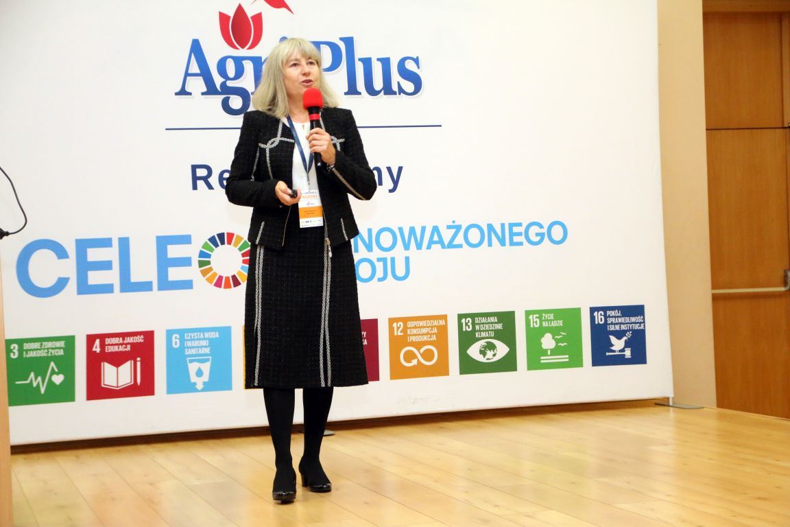 Uniwersytet Agri Plus, Agri Plus, prosięta, lochy, parwowirus, PRRS, grypa świń, rotawirus, omnitarianizm