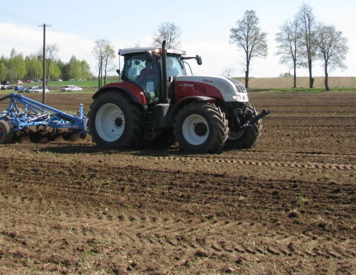 gus, ciągnik, ciągniki, maszyny