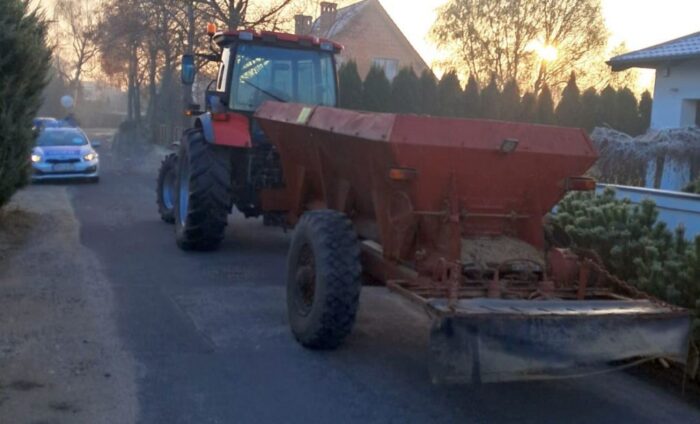 kpp września, obywatelskie ujęcie, pijany traktorzysta, kolizja