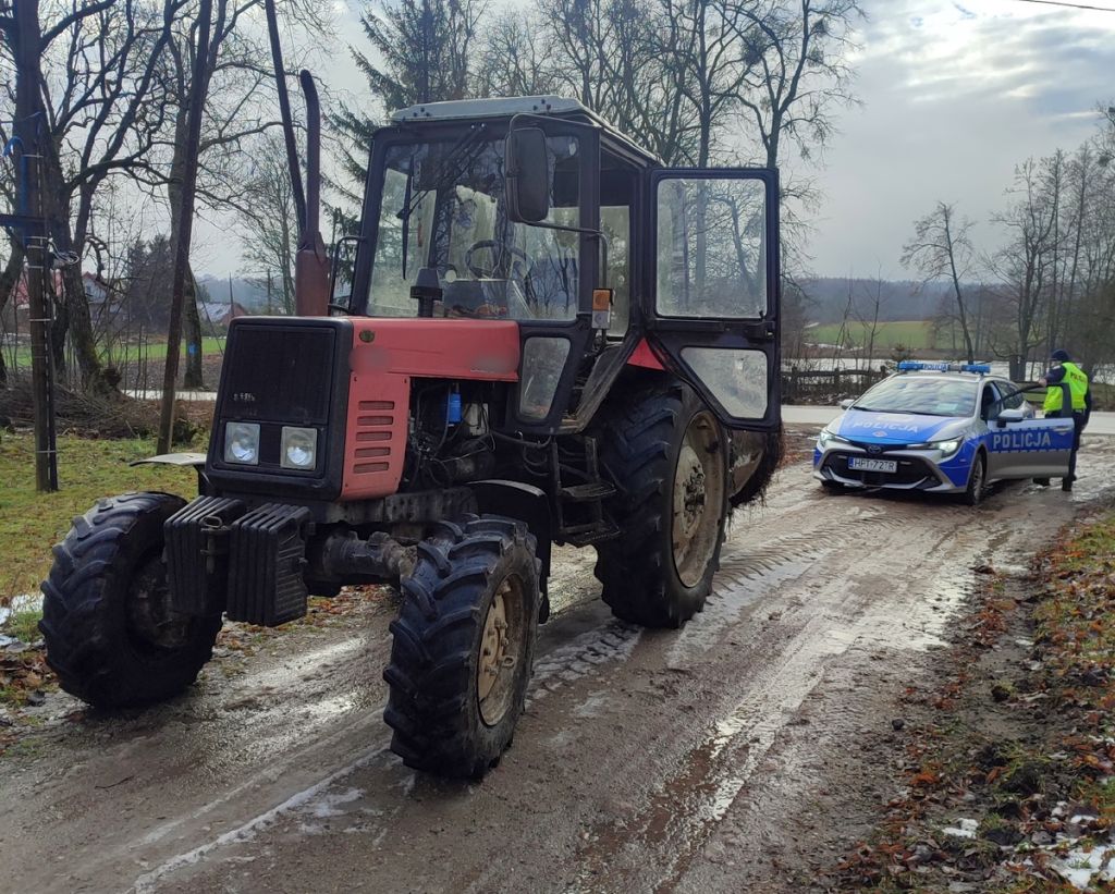 pijany traktorzysta, kontrola drogowa, pijany kierowca, zajęcie ciągnika