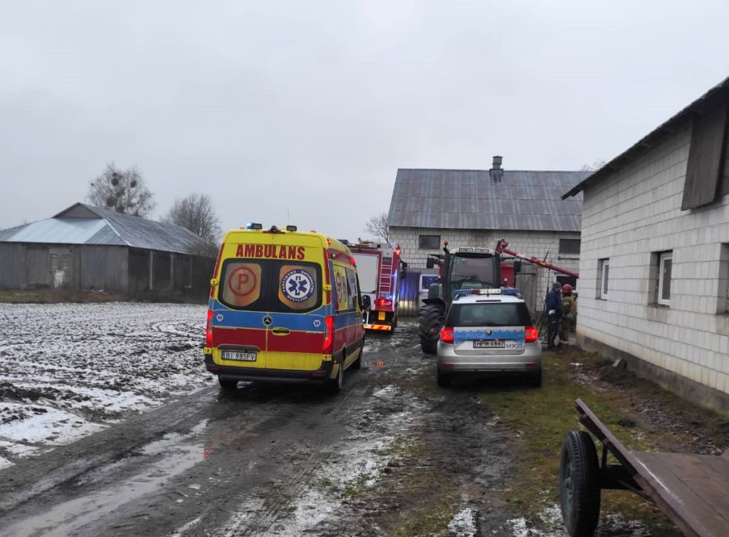 wypadek, silos zbożowy, przysypany w silosie, przysypany mężczyzna
