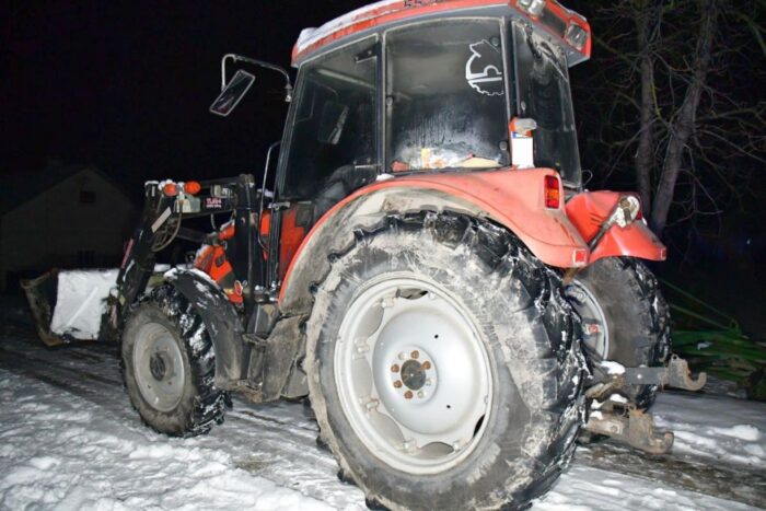 zderzenie, ciągnik, radiowóz, pijany traktorzysta
