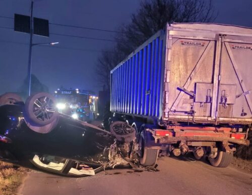 zdarzenie drogowe, zderzenie, ciągnik, auto
