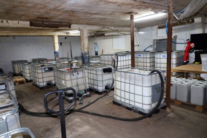 bimbrownia, produkcja alkoholu, nielegalny alkohol, bimber