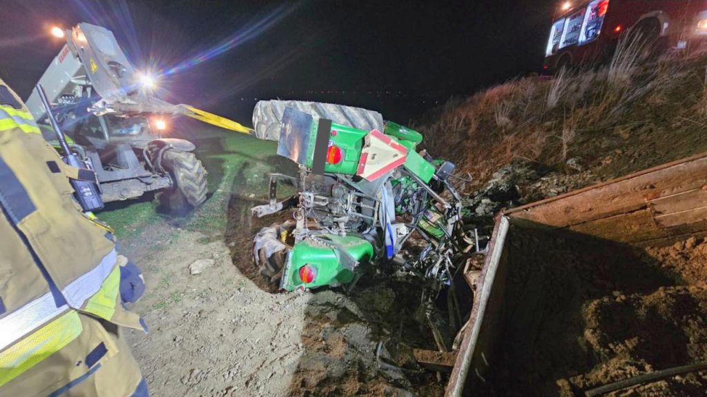 wypadek, wywrócony ciągnik, śmierć traktorzysty, śmierć kierowcy