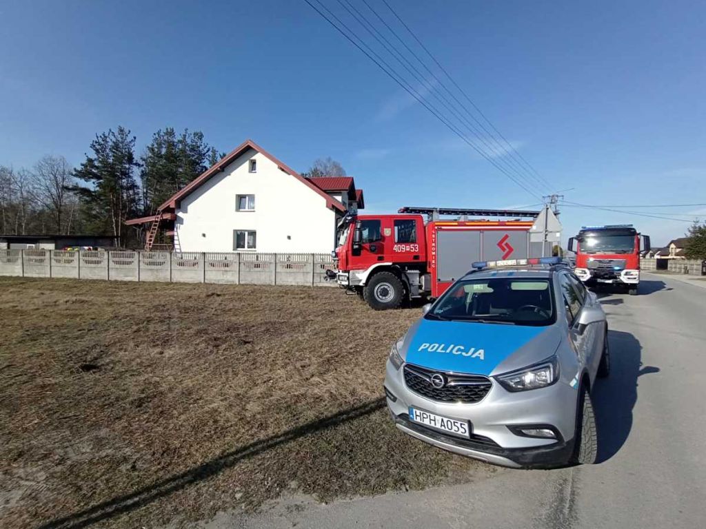 pożar, pożar stodoły, ciągniki, pożar wiaty