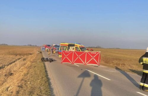 zderzenie, motocykl, ciągnik rolniczy, śmierć motocyklisty