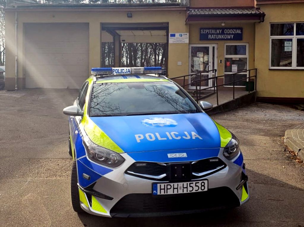 drogówka, pilotaż, wypadek w gospodarstwie, koń, ranny mężczyzna