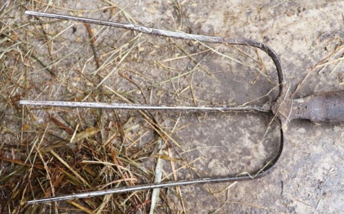 widły, policja, interwencja, atak