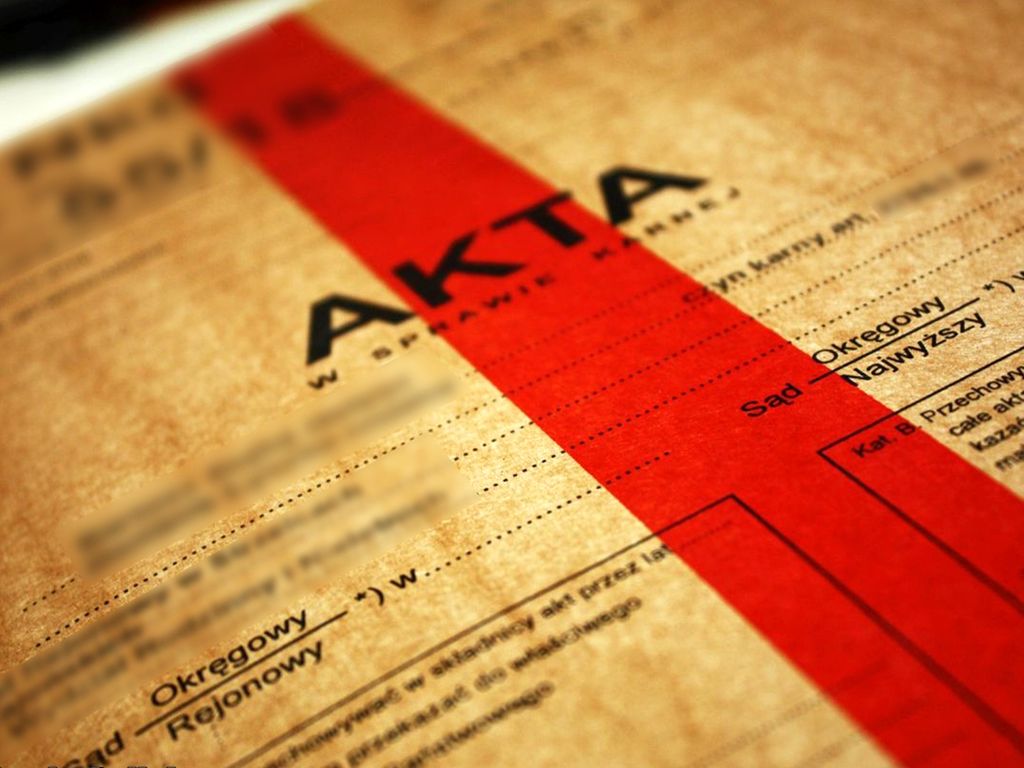 prokuratura, sąd, akt oskarżenia, postrzał