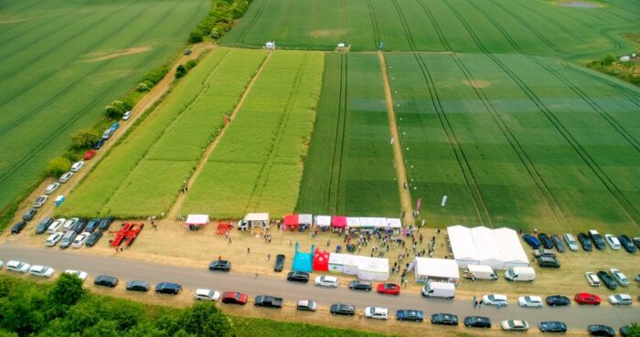 Płońsk-Poświętne, Krajowe Dni Pola, Mazowiecki Ośrodek Doradztwa Rolniczego, pokazy maszyn, poletka doświadczalne