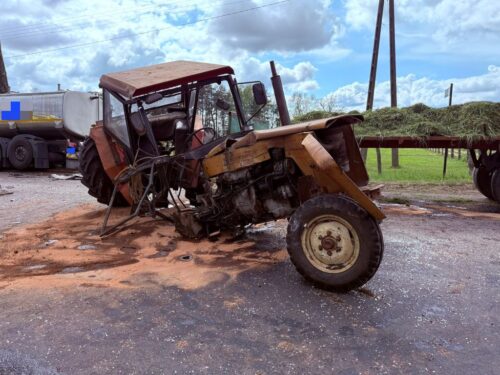 zderzenie, ciągnik, ciężarówka, mleczarka
