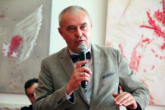 pryszczyca, bydło mleczne, bydło mięsne, trzoda chlewna, owce, kozy, toot and mouth disease, FMD, Aphtovirus