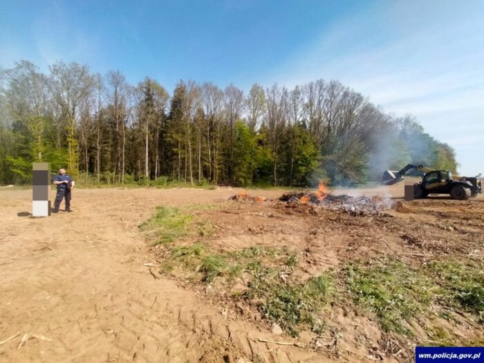 ognisko, wypalanie, ognisko na polu, porządkowanie pola