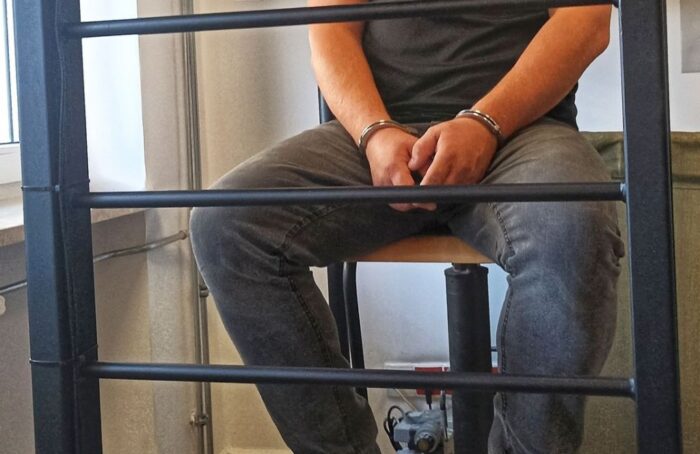 poszukiwany, kara więzienia, sad owocowy, zatrudnienie w sadzie