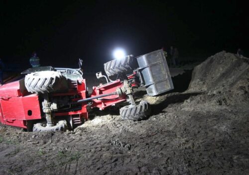 gospodarstwo, wypadek, ładowarka, wywrócona ładowarka, przygniecenie, śmierć kierowcy