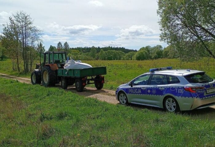 kontrola drogowa, pijany traktorzysta, pijany kierowca, uprawnienia