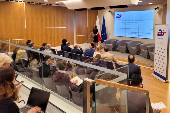 wilki, populacja wilków, drapieżniki, straty powodowane przez wilki