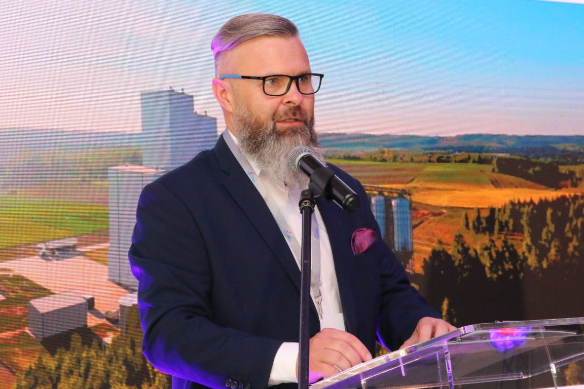 Agri Plus, wytwórnia pasz w Kurzętniku, pasze dla drobiu, pasze dla trzody, drób, pszenica, kukurydza, higienizacja pasz