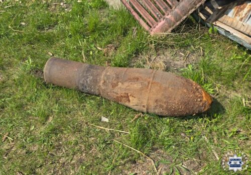 szopa, niewybuchy, podpory, rakiety