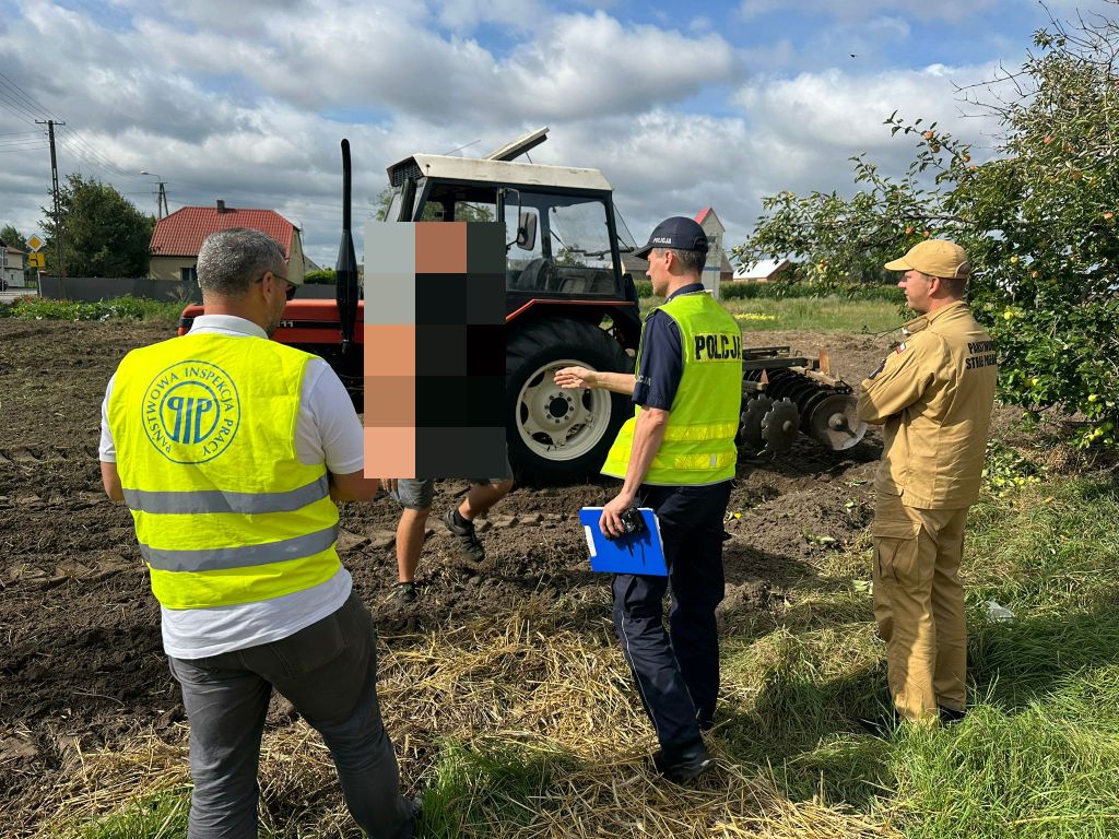 strażacy, policjanci, inspektor pracy, kontrole