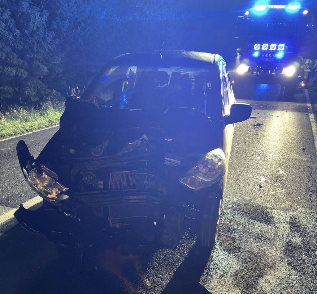 wypadek, zderzenie, auto, ciągnik