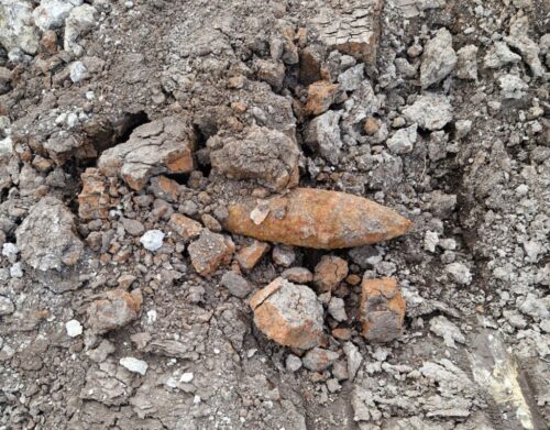 kpp włodawa, niewybuch, granat moździerzowy, staw