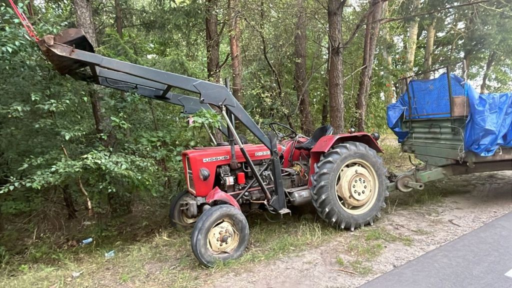 wypadek, zderzenie, ciągnik, bus