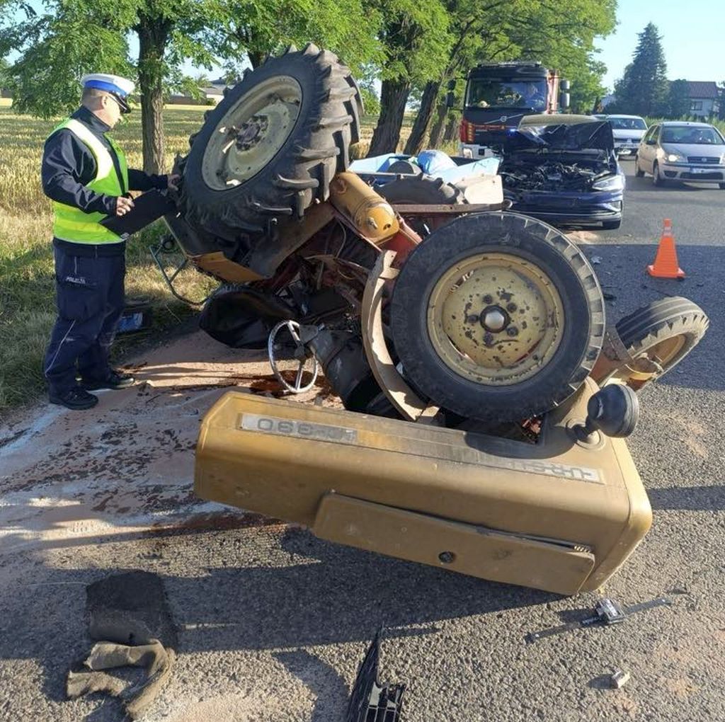 wypadek, zderzenie, ciągnik, auto