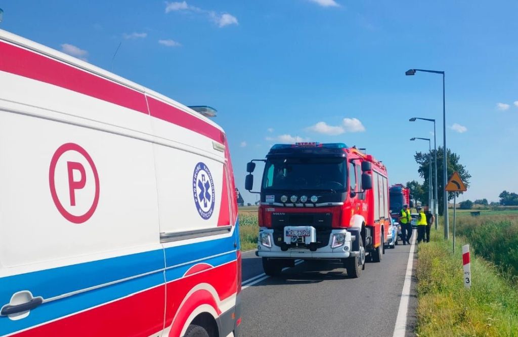 zdarzenie drogowe, droga krajowa, wypadek, ciągnik