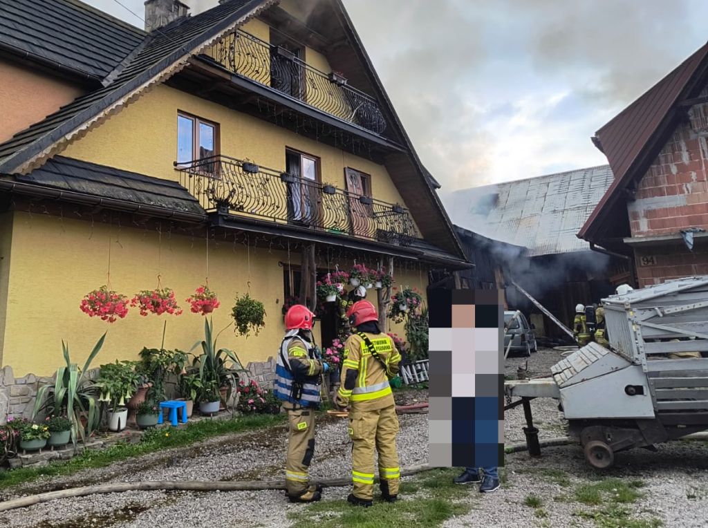 pożar, gospodarstwo, akcja gaśnicza, inwentarz
