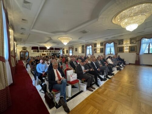 pryszczyca, bydło mleczne, bydło mięsne, trzoda chlewna, owce, kozy, toot and mouth disease, FMD, Aphtovirus