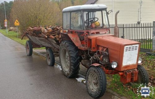 ciągnik, traktorzysta, brak uprawnień, przegląd techniczny