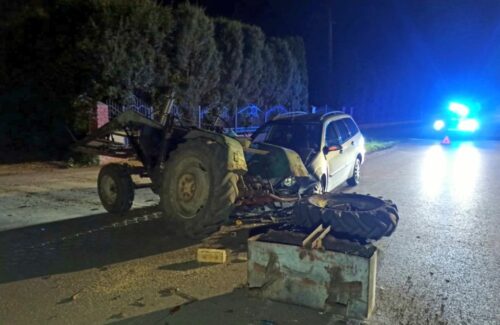 kolizja, ciągnik, auto, pijany traktorzysta