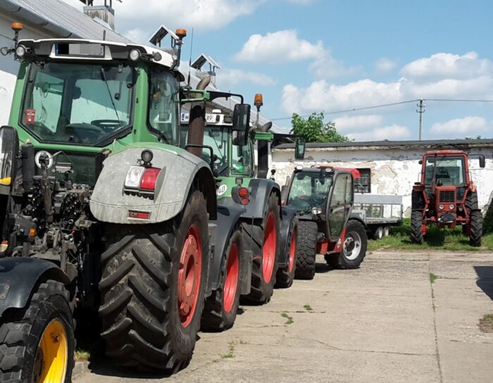 ciągnik, przyczepa, stacja kontroli pojazdów, gospodarstwo