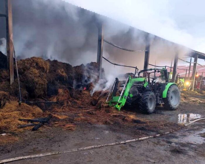 pożar, stodoła, nastolatkowie, straty