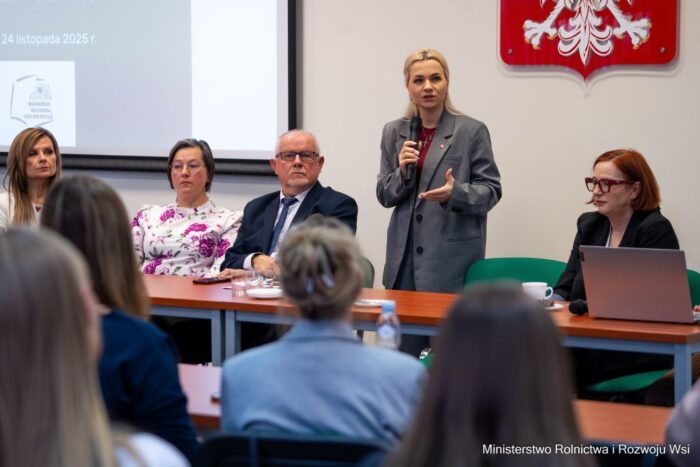 Wiceminister rolnictwa Małgorzata Gromadzka spotkała się z rolniczkami z województwa warmińsko-mazurskiego. Fot. MRiRW